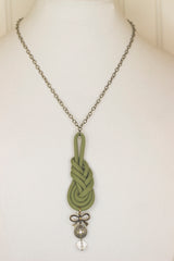 Moss green with pendant knotted necklace 