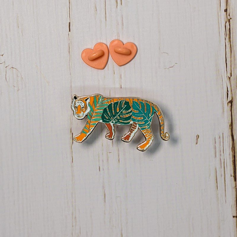 Tiger with Leaves pin