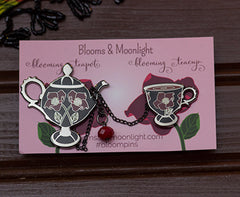 Blooming Tea Set in Lenten Rose